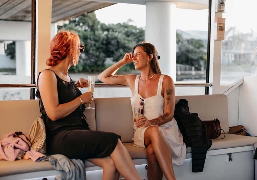 Noosaville: Noosa River Sunset Cruise - Noosa Sound canals and waterfront homes at golden hour