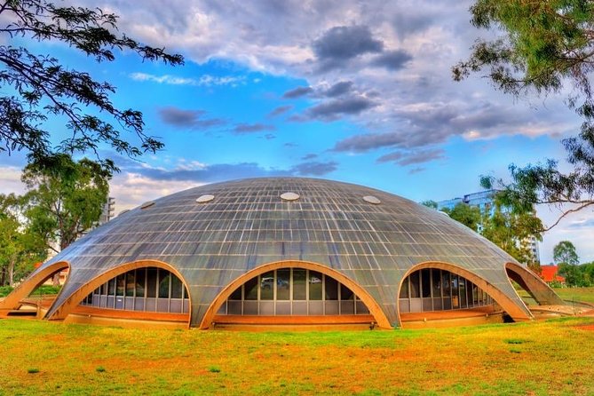 Personalised Sightseeing in Canberra, with John - Comfort, Audio, and the Realistic Pace of a One-Day Capital Tour
