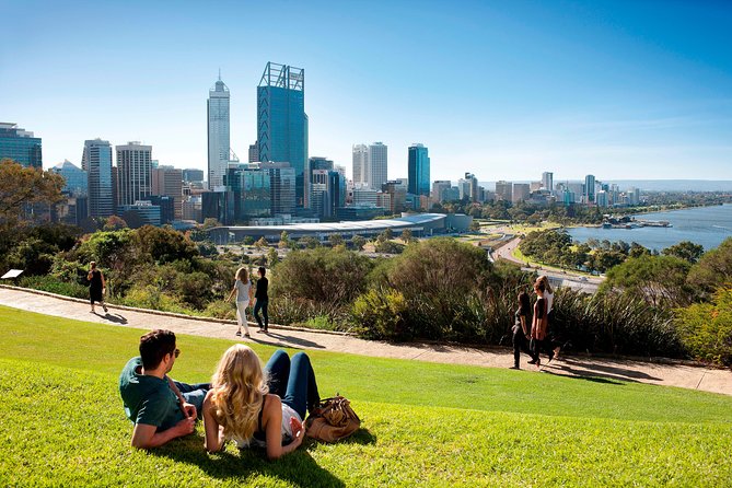 Perth and Fremantle Half Day Tour - How pickup at Crown Perth sets the tone