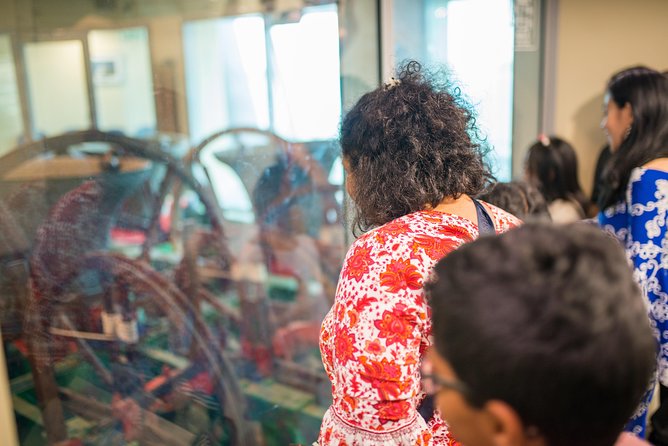 Perth Bell Tower Chiming Experience - Souvenirs, photo options, and the little extras you will use