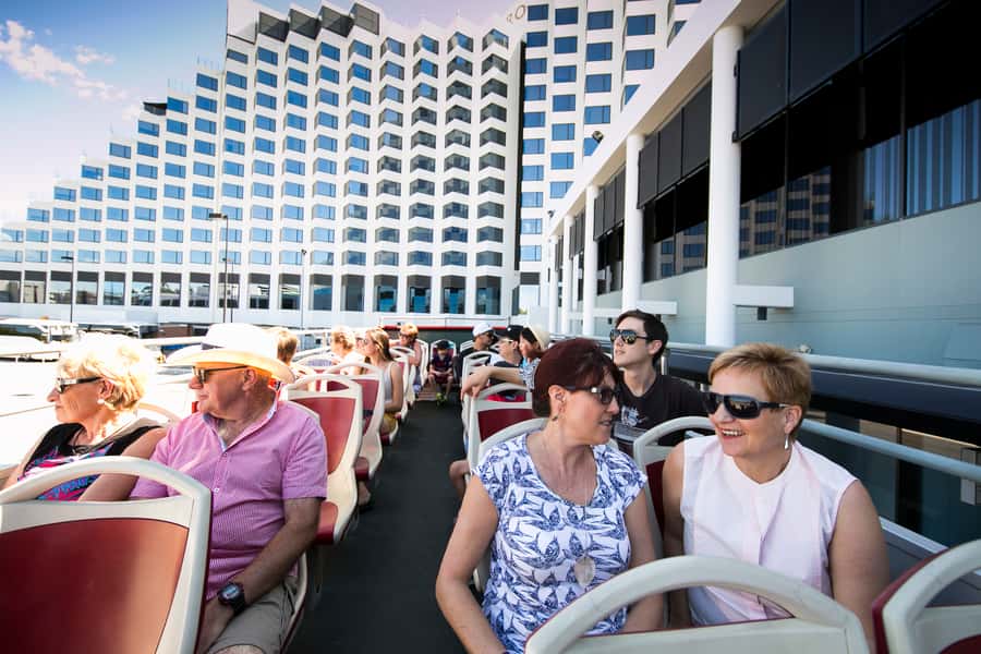 Perth: Hop-on Hop-off Sightseeing Bus Ticket - What to bring so the day stays comfortable