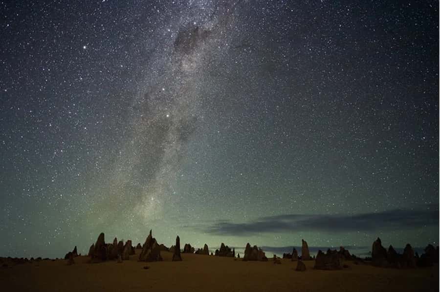 Perth: Pinnacles Desert Sunset & Stargazing with Dinner - Nambung National Park and the Pinnacles: Why This Place Feels Otherworldly