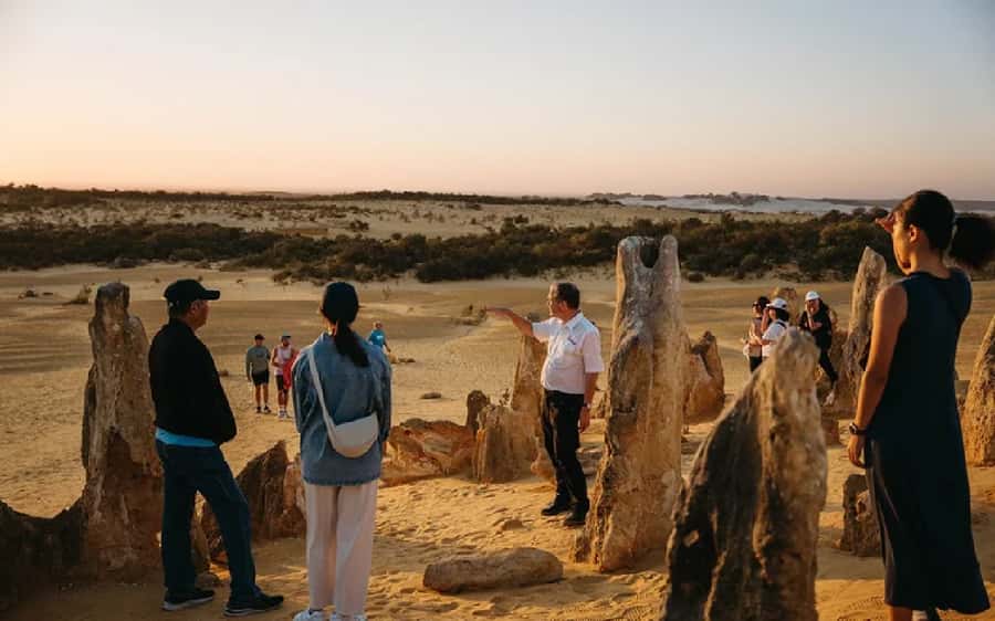 Perth: Pinnacles Desert Sunset & Stargazing with Dinner - Price and Value: Is $159 Worth a Late-Day Desert and Stargazing Combo?