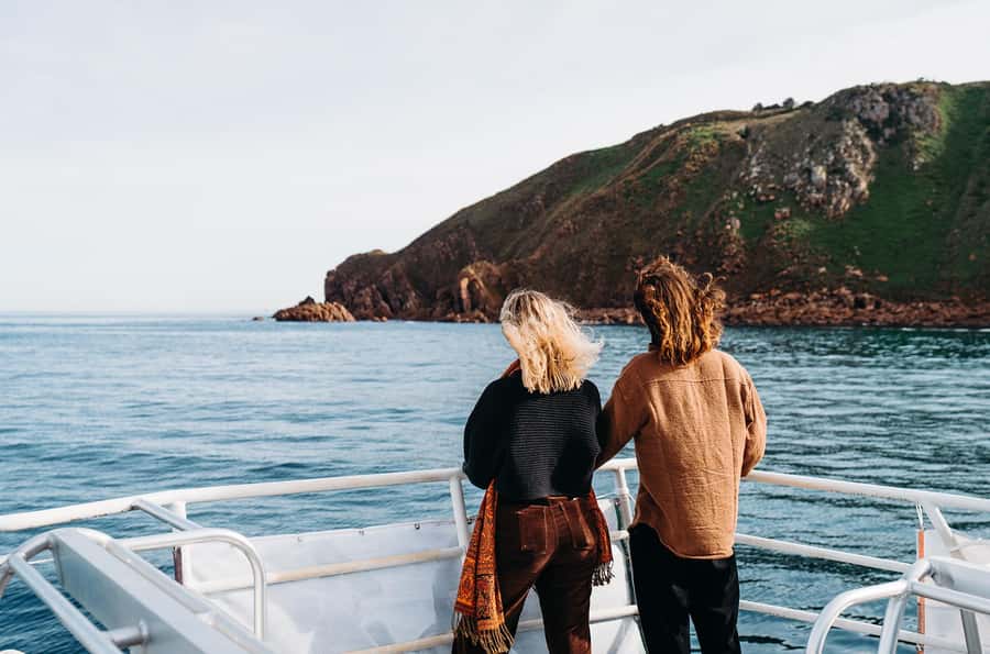 Phillip Island: 1-Hour Cape Woolamai Scenic Cruise - Wildlife spotting you can actually do in one hour