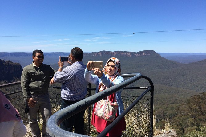 PRIVATE Blue Mountains tour & Koalas, Kangaroos, Cruise plus more - Wildlife at Sydney Zoo, plus a chance at Aboriginal culture