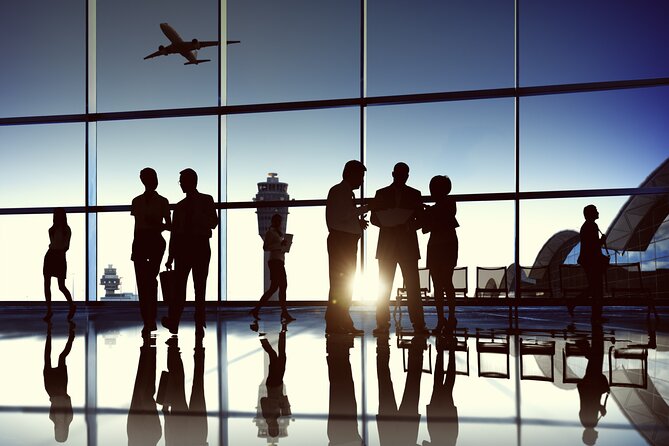Private Chauffeured Airport Departure Transfers in Sydney - Pickup in Sydney CBD, your chauffeur meets you where you are