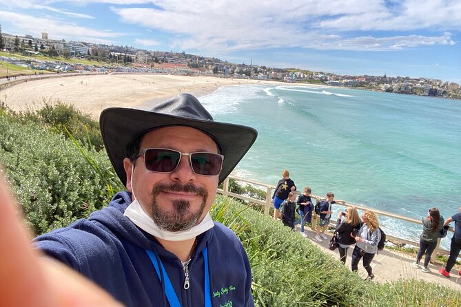 Private Tour in Sydney to Bondi and Historical Site - Bondi Beach: 30 minutes to recharge, lunch on your own
