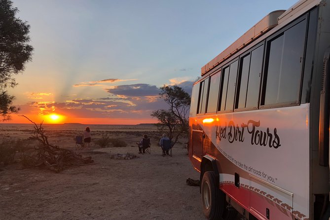 Rangelands Rifts and Sunset Tour Winton - From Winton pickup to a 3-hour evening plan