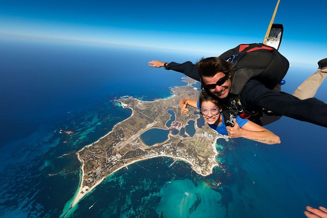 Rottnest Island Grand Tour Including Lunch and Historical Train Ride - Mabel Cove and Crocodile Rock: quick, specific scenery you can plan around