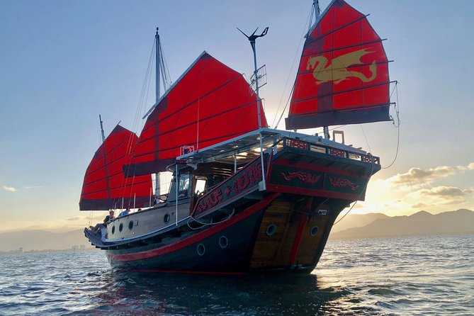 Shaolin Sunset Sail on Authentic Chinese Junk Boat - The 5:00 pm Timing: Sunset Without a Full Night Out