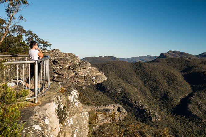 Small-Group Grampians Great Wildlife Escape Day Trip with Hiking - Balconies Lookout and the Jaws of Death Stop