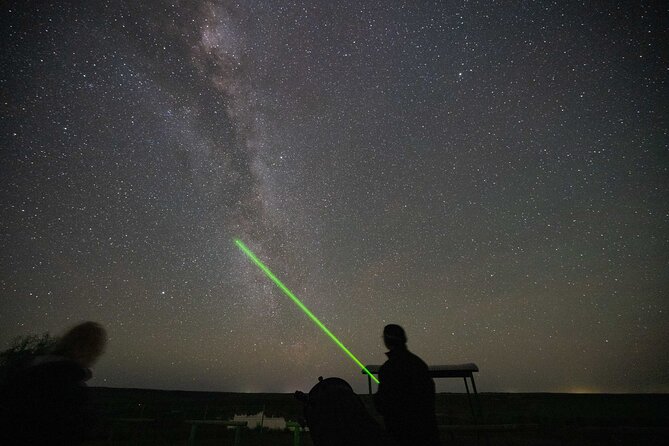 Small-Group River Murray Dark Sky and Sunset Tour with Dinner - Dinner at the Swan Reach Hotel, what you can expect