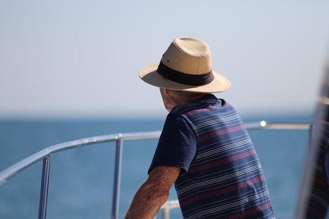 Snubfin Dolphin Eco Cruise from Broome - Snacks, dietary care, and the drinks rules that matter