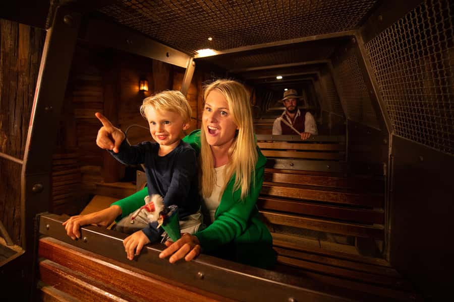 Sovereign Hill: Museum General Admission Ticket - Workshops and Trades: Wheelwrights, Candle Makers, Printers, and More