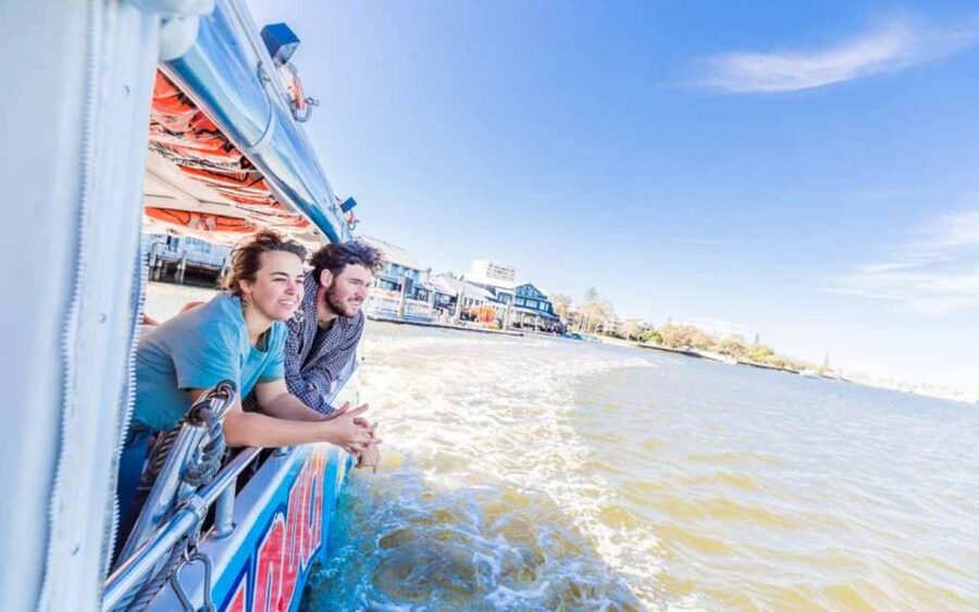 Sunshine Coast: 1-Hour Land and Water Tour - Photo-friendly by design, not by accident