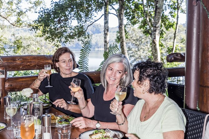 Sunshine Coast Hinterland Scenic Culinary Experience: Montville - Montville village time: browsing locally made products