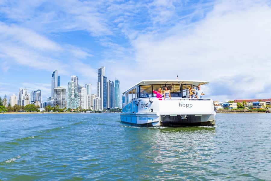 Surfers Paradise: 2-Hour Gold Coast Sightseeing Cruise - Finding the meeting point in Surfers Paradise (Appel Park)