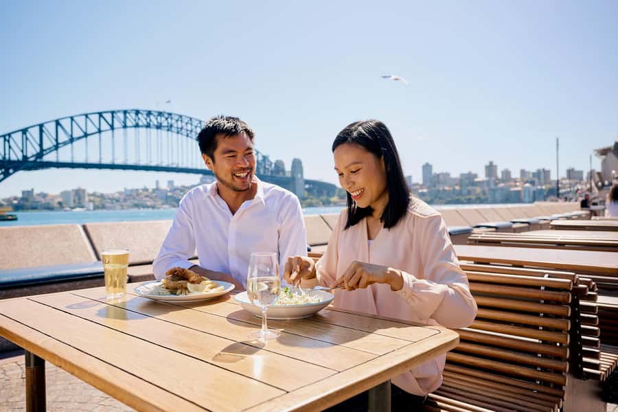 Sydney: 1-Hour Opera House Tour with Meal and Drink - A 1-hour Opera House walk plus a meal break