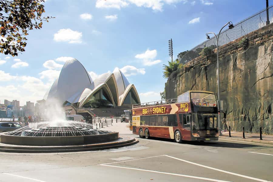 Sydney: Big Bus Hop-On Hop-Off Tour with Optional Cruise - City Route (Red) from Circular Quay: Opera House and bridge views on repeat