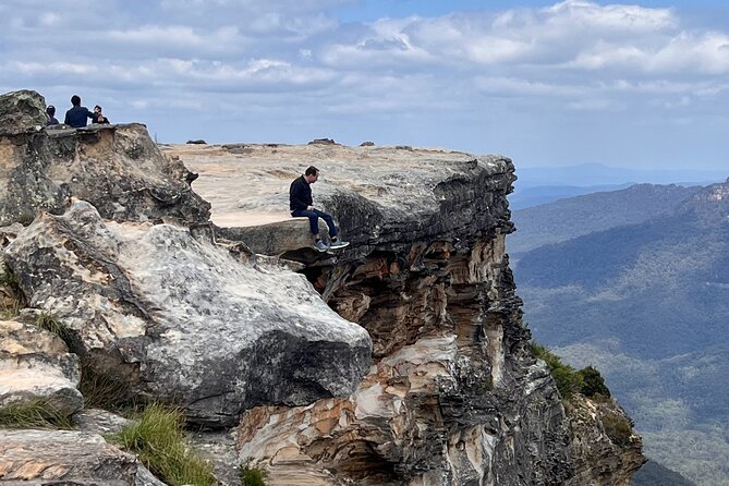 Sydney Blue Mountains Day Tour with Wildlife Park and Waterfalls - How the guides make the schedule feel worth it