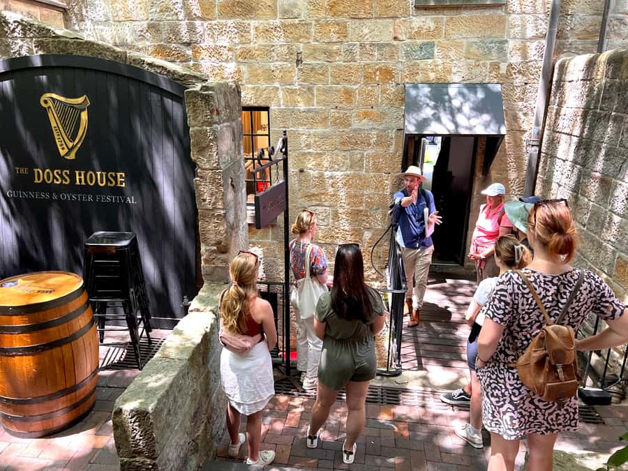 Sydney Convicts, History & The Rocks 2.5-Hour Walking Tour - How the guide level changes the whole experience