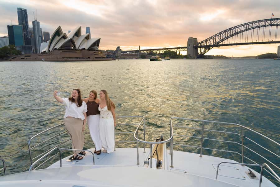Sydney: Golden Glow Sunset Harbour Cruise with 1 Drink - Price and Value: What You Get for Around $60