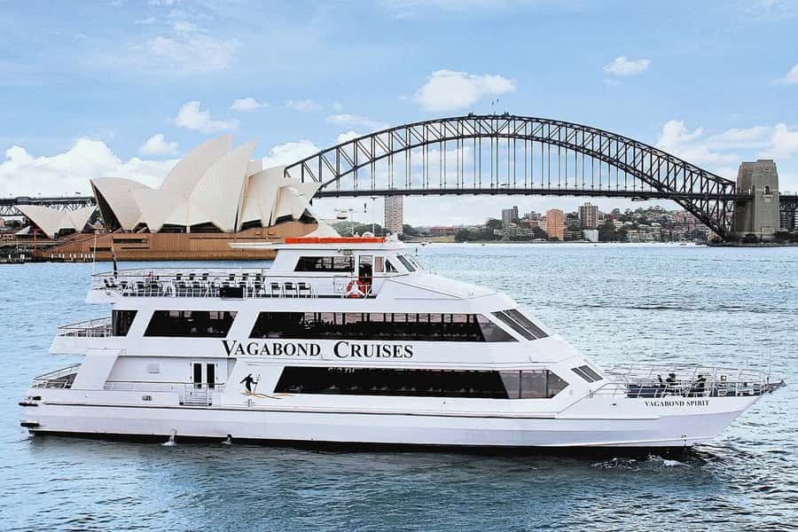 Sydney Harbour: 3-Hour Lunch Cruise with Live Music - Quick hits before you board