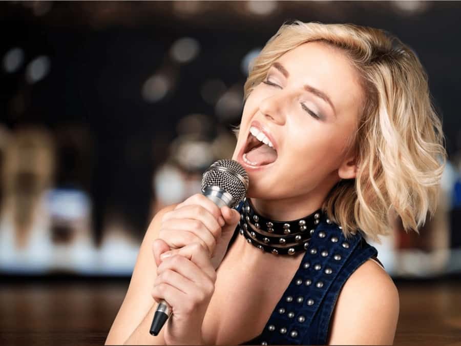 Sydney Harbour: 3-Hour Lunch Cruise with Live Music - Safety briefing and choosing your deck for the best vibe