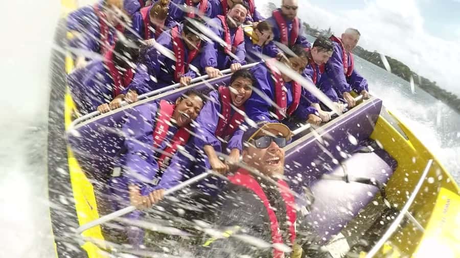 Sydney Harbour: 45-Minute Extreme Adrenaline Rush Ride - What You’ll See From the Water, and When You Get a Clear Glimpse