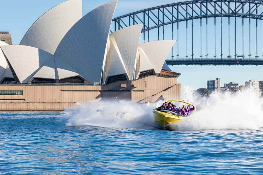 Sydney Harbour: 45-Minute Extreme Adrenaline Rush Ride - Who This Is Perfect For, and Who Should Choose a Different Harbour Tour