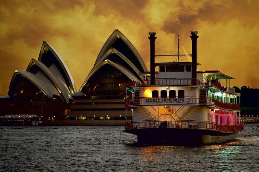 Sydney Harbour: Cabaret Cruise with 3-Course Dinner - How the Sydney Showboat Cabaret Cruise Works in 3 Hours