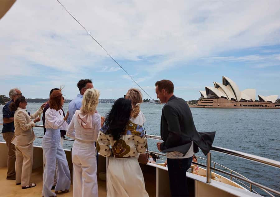 Sydney: Harbour Lunch Cruise with 2 or 3-Course Menu - Sydney Harbour at Lunch Time, the Easy Way