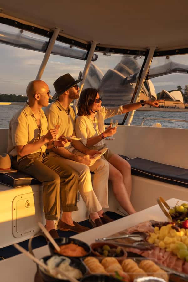Sydney Harbour: Sunset Catamaran Cruise - The 1-Hour Harbor Loop That Packs in Sydney’s Best Angles
