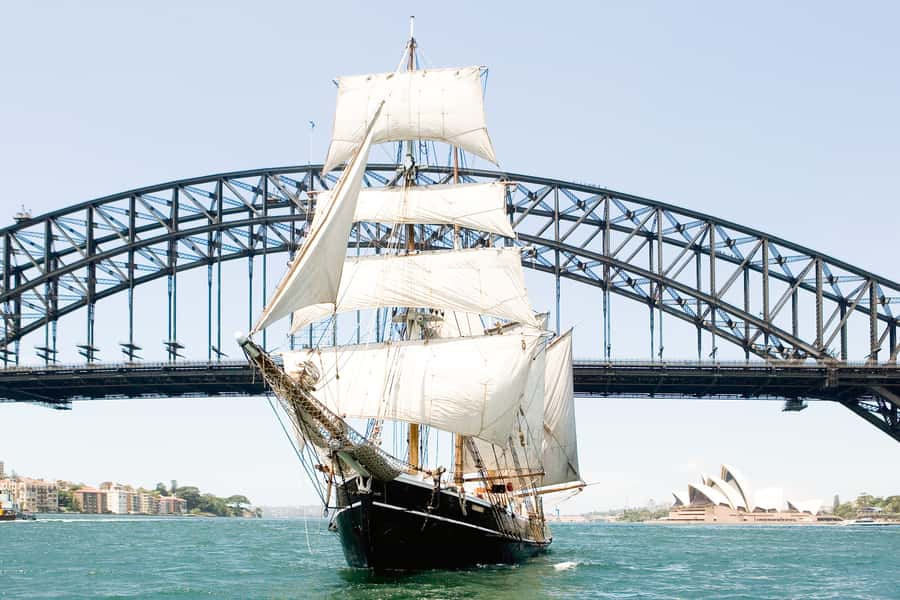 Sydney Harbour: Tall Ship Afternoon Cruise - Campbell’s Cove to the tall ship: your starting point