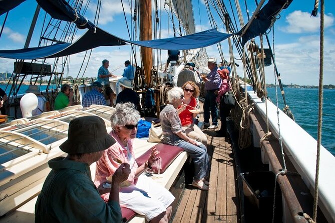 Sydney Harbour: Tall Ship Lunch Cruise - Where you meet and how the start sets your expectations