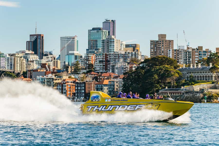 Sydney Harbour: Thunder Thrill Jet Boat Ride - From Circular Quay to Sydney Heads in About 30 Minutes
