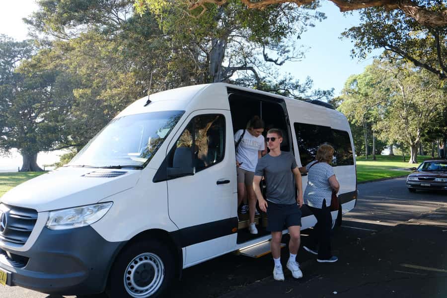 Sydney Harbour to Bondi: Small Group Half–Day Experience - Oxford Street and Paddington terrace houses: local texture matters