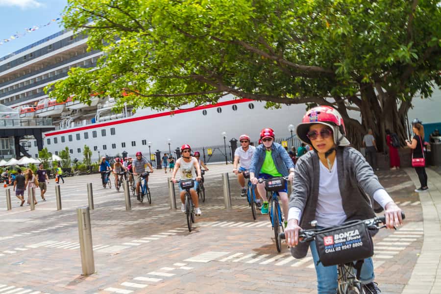 Sydney: Iconic Sights 4-Hour Bike Tour - Darling Harbour and the Royal Botanic Gardens, plus Flying Fox spotting