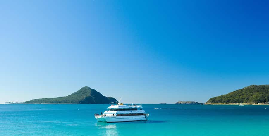 Sydney: Port Stephens Dolphin Cruise & Sandboarding Day Trip - What to pack so you do not waste time or energy
