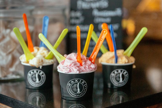 Sydney Private Food Walking Tour With Locals: The 10 Tastings - The guide makes the difference, and you can feel it