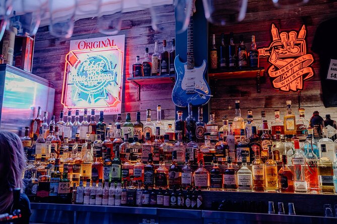 Sydney's Secret Bars Nightlife Tour - Thursday in the Rocks and Circular Quay: Opera House and Harbour Bridge moments