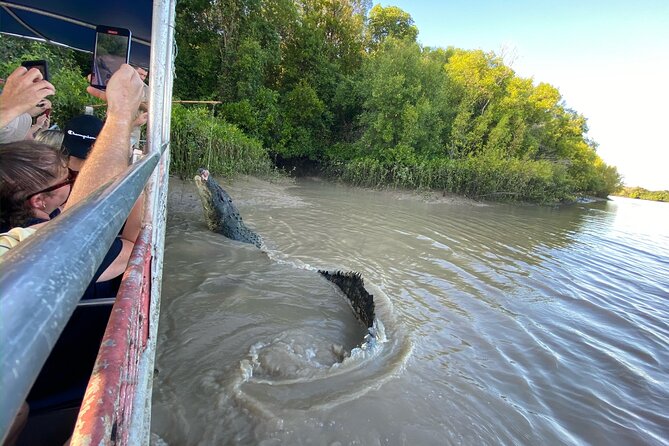 The Croc Bus to the Famous Jumping Crocodile Cruise - Guides and narration: when the safety talk also becomes the fun