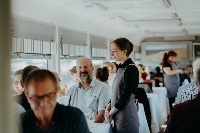 The Q Train - Q Class Social Dining - The dining cars: service you can actually enjoy