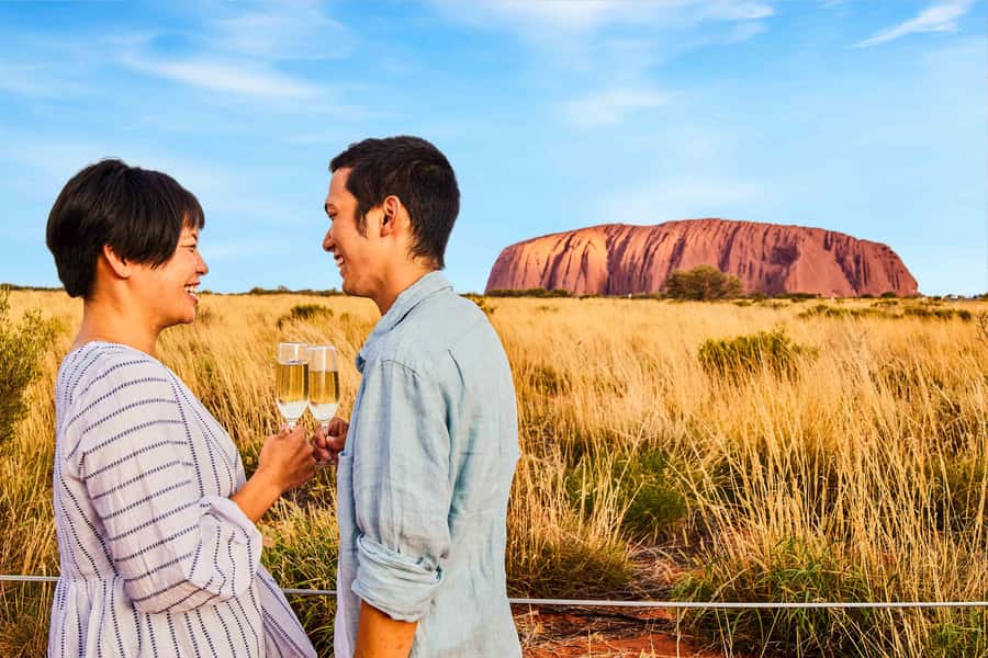 Uluru 1.5-Hour Sunset Tour with Sparkling Wine & Cheeseboard - Why 90 minutes is the sweet spot for Uluru at sunset