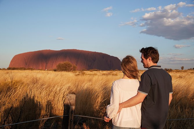 Uluru (Ayers Rock) Sunset + Outback Barbecue Dinner & Star Talk - Why this Uluru sunset, BBQ, and star talk combo works