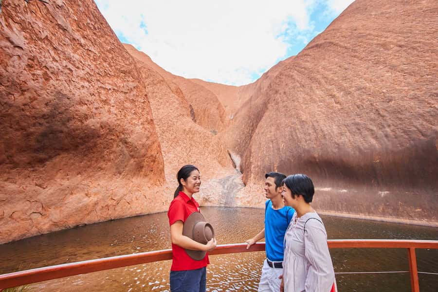 Uluru: Sacred Sites & Sunset Tour with Wine & Cheeseboard - Sacred Sites First, Sunset Second, in a Tight 5-Hour Window