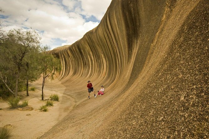 Wave Rock, York and Aboriginal Cultural Day Tour from Perth - The Wildflower Shoppe, lunch, and optional wildlife or antiques