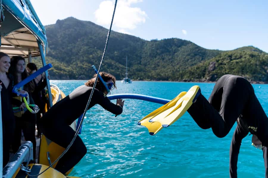 Whitsundays: 2 days 1 night Sailing, Snorkeling, Whitehaven - Why this 2 days, 1 night Whitsundays sail is more fun than a day trip