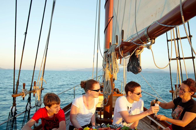Whitsundays Sunset Sailing Cruise - The meeting point clarity issue, and how to avoid it