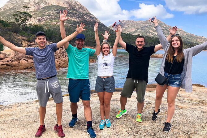 Wineglass Bay & Freycinet NP Full Day Tour from Hobart via Richmond Village - Freycinet Marine Farm and Devil’s Corner: seafood, pizza, and Tasmanian wine